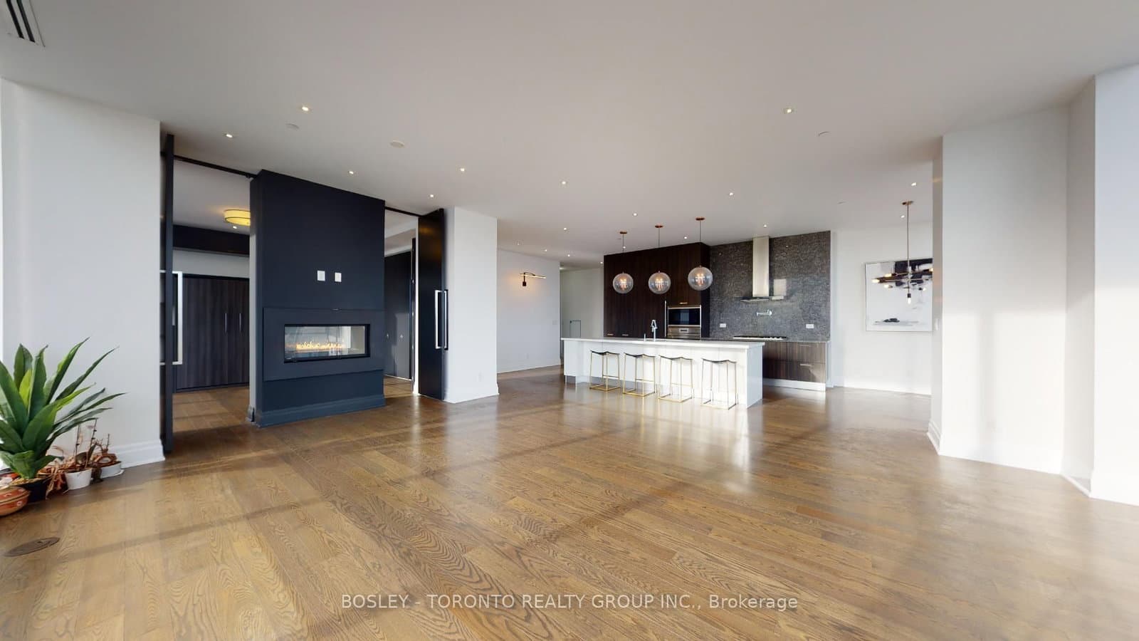 295 Adelaide Street W, Unit PH01 thumbnail 6