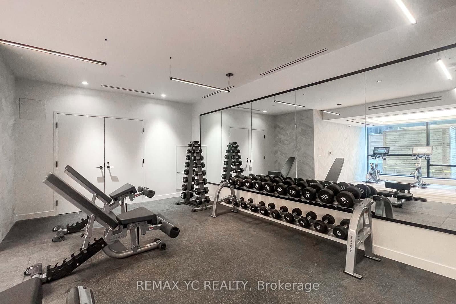 117 Broadway Avenue, Unit 703 thumbnail 33