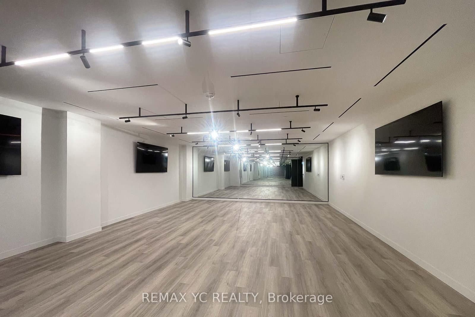 117 Broadway Avenue, Unit 703 thumbnail 37