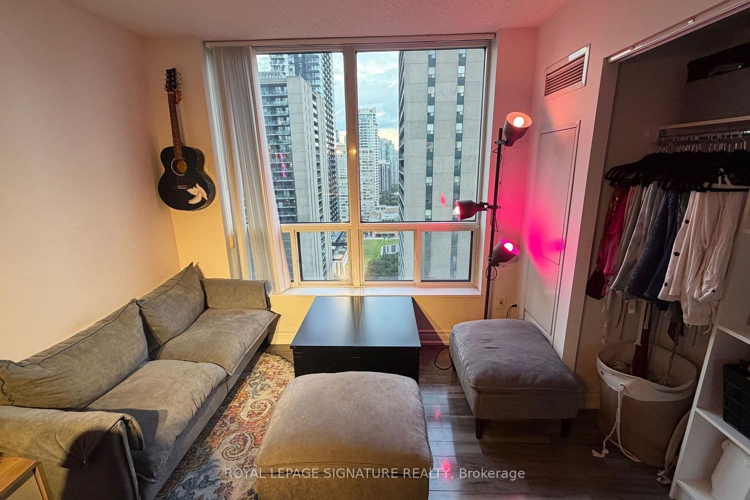 33 Sheppard Avenue E, Unit 2210 thumbnail 12