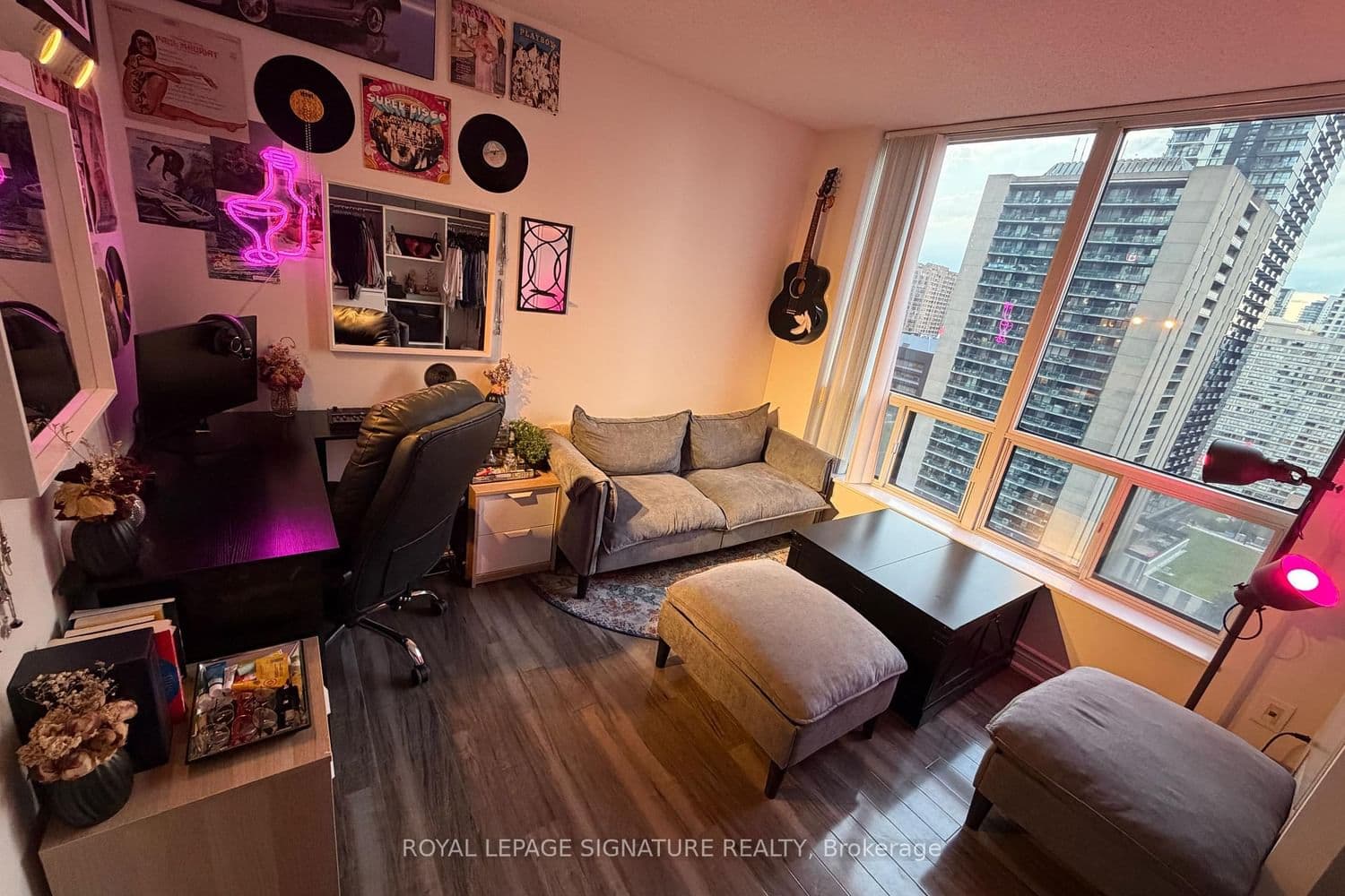 33 Sheppard Avenue E, Unit 2210 thumbnail 18