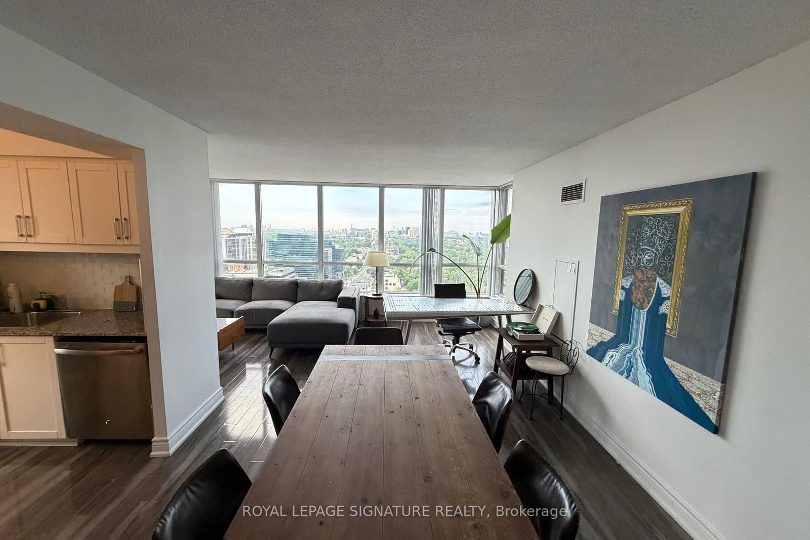 33 Sheppard Avenue E, Unit 2210 thumbnail 2
