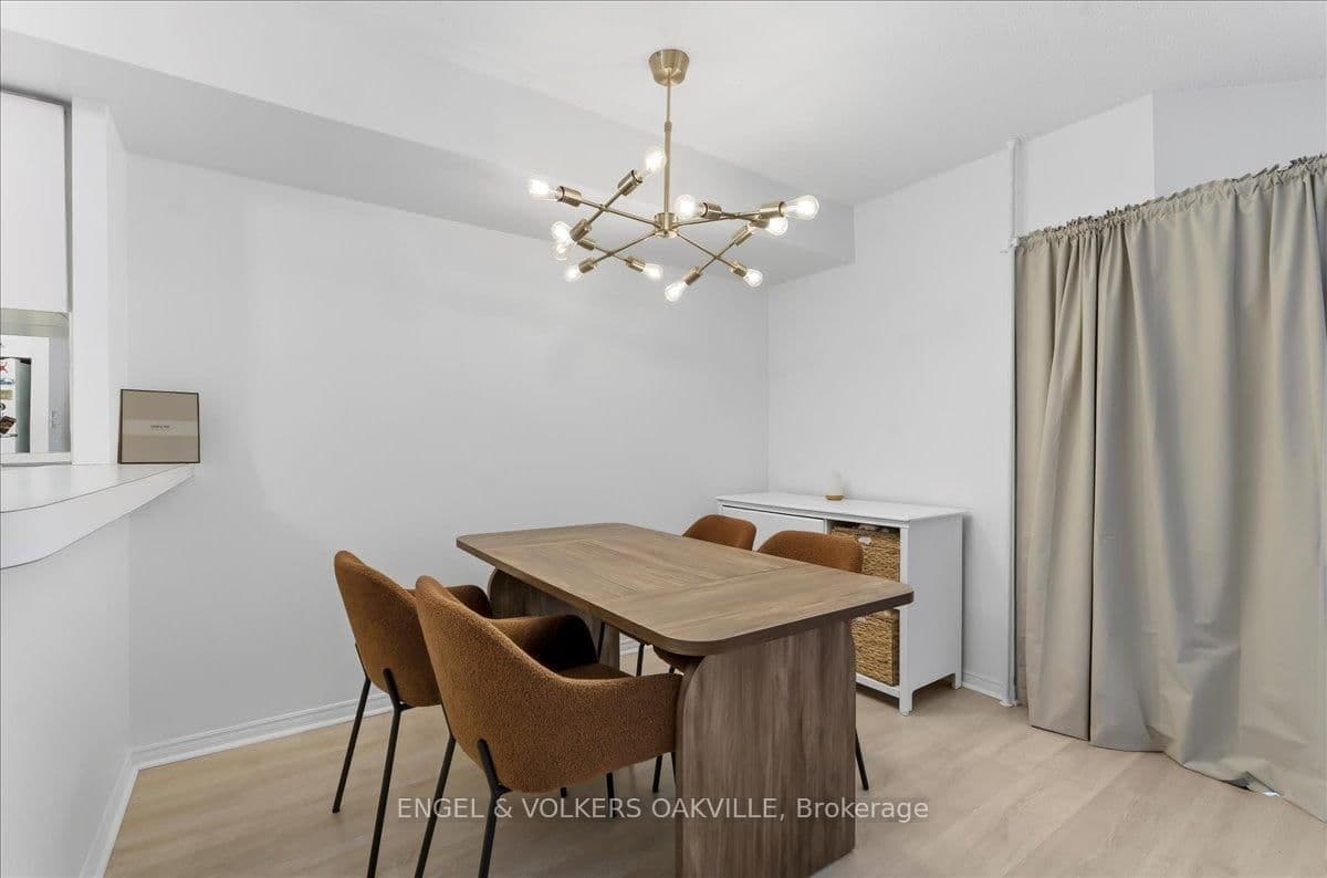 25 The Esplanade, Unit 1811 thumbnail 12