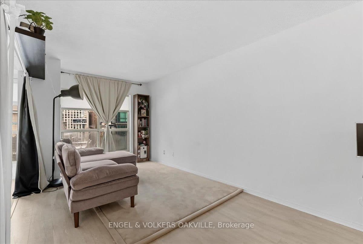 25 The Esplanade, Unit 1811 thumbnail 14