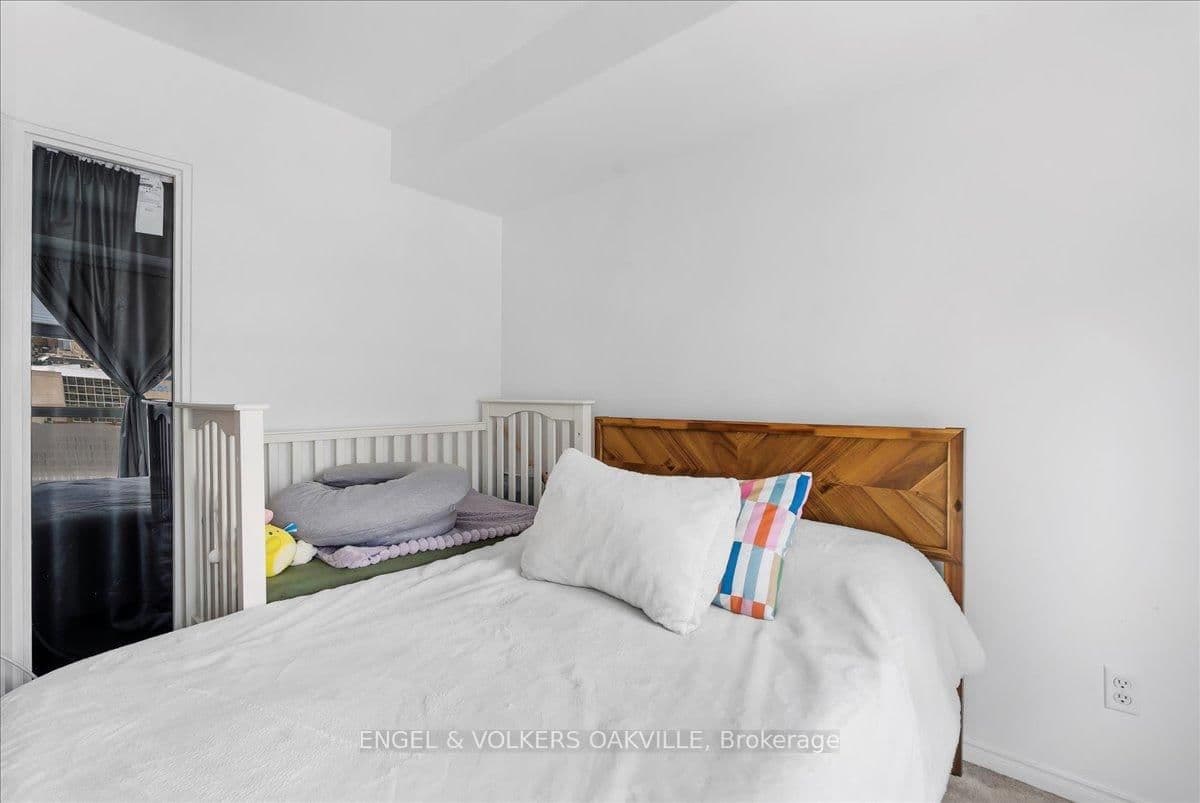 25 The Esplanade, Unit 1811 thumbnail 17