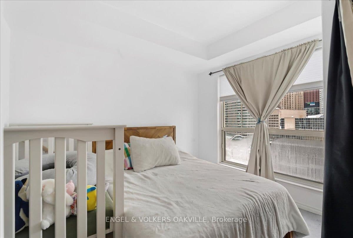 25 The Esplanade, Unit 1811 thumbnail 18