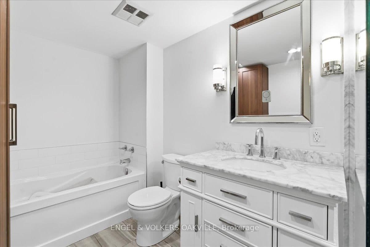 25 The Esplanade, Unit 1811 thumbnail 21