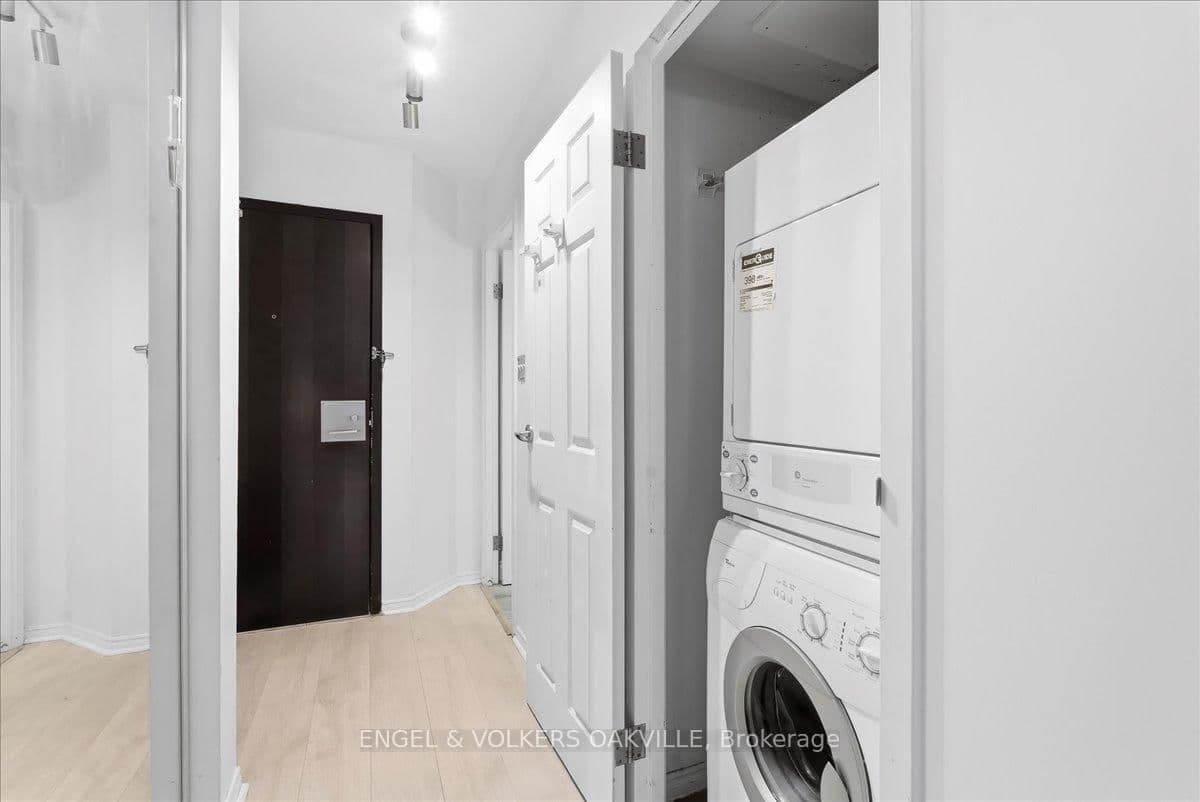 25 The Esplanade, Unit 1811 thumbnail 22
