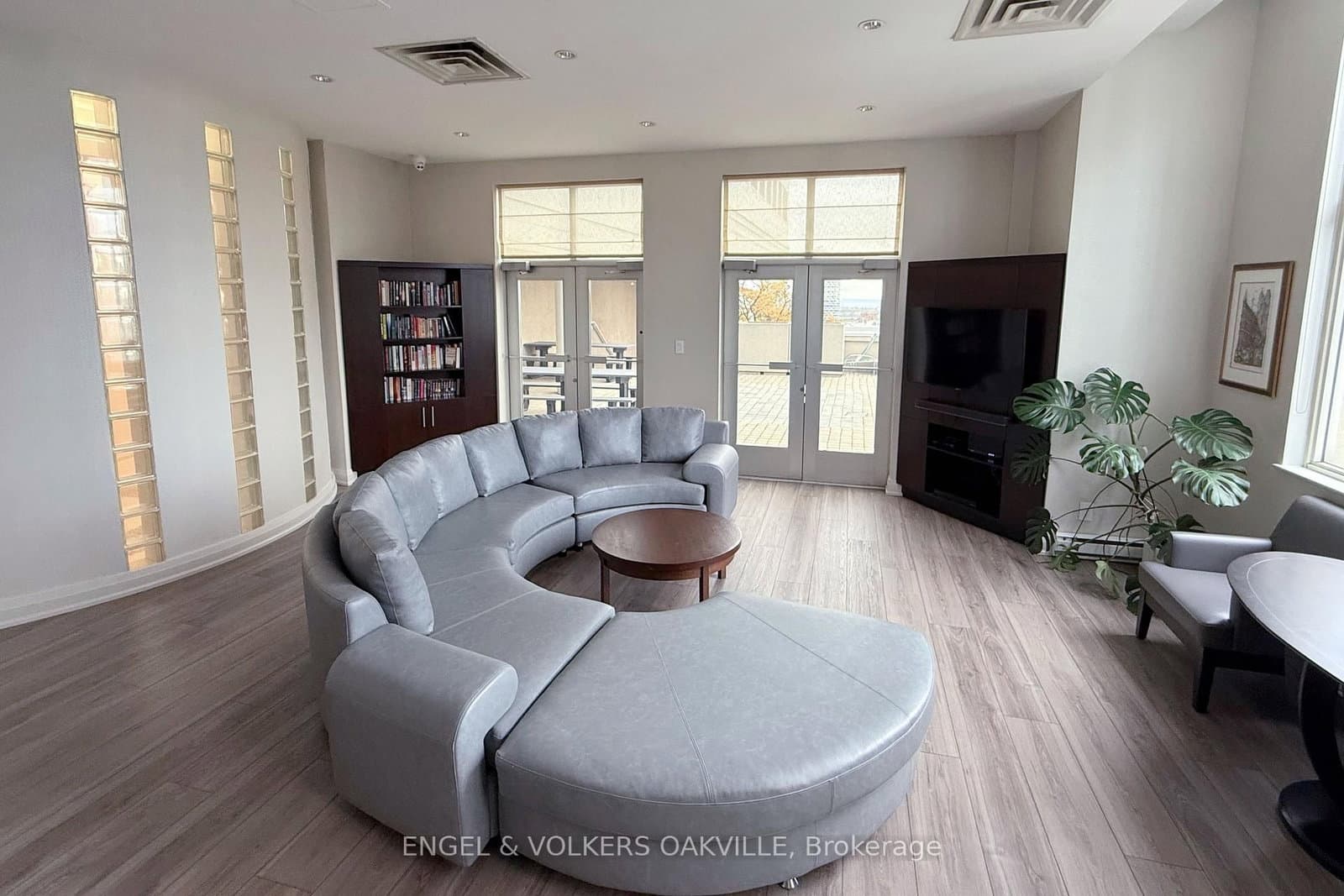 25 The Esplanade, Unit 1811 thumbnail 26