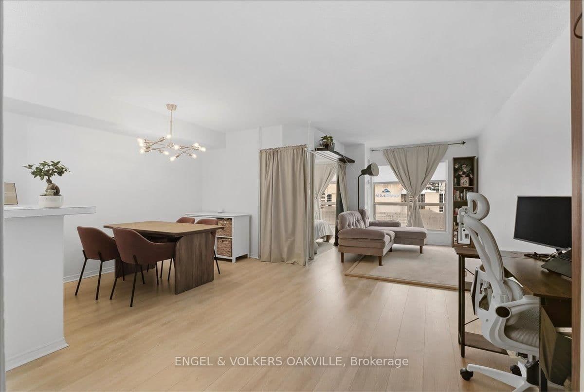 25 The Esplanade, Unit 1811 thumbnail 6