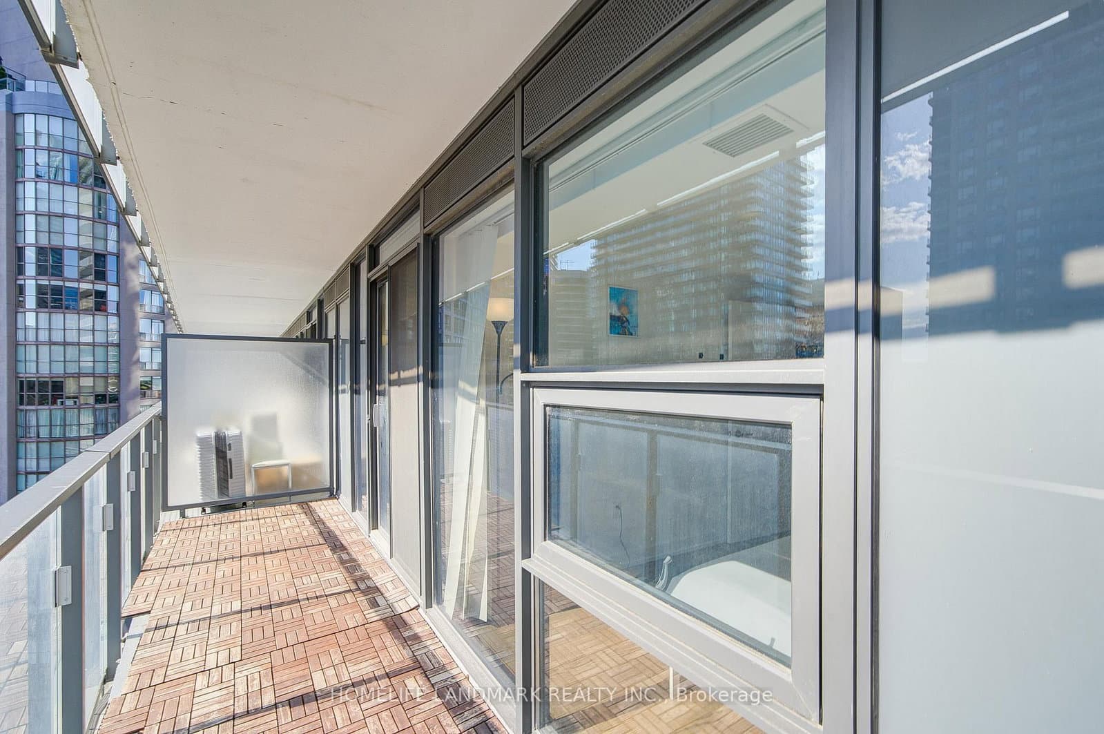 11 Wellesley Street W, Unit 1106 thumbnail 28