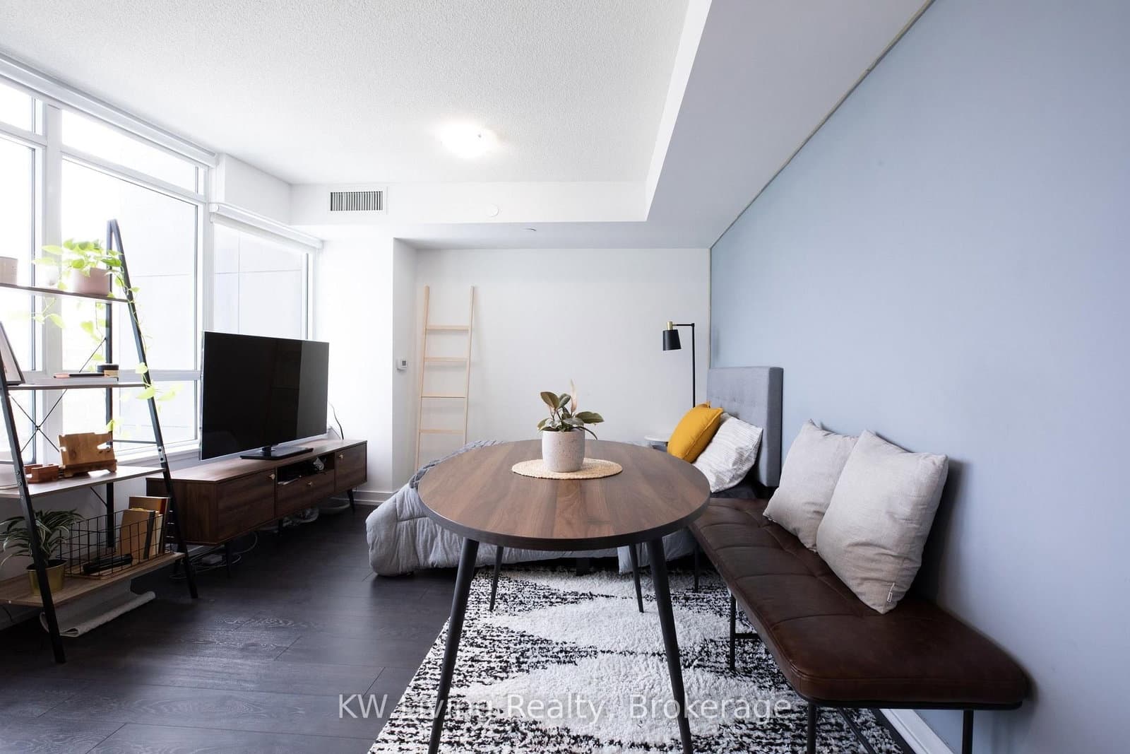 125 Redpath Avenue, Unit 316 thumbnail 4