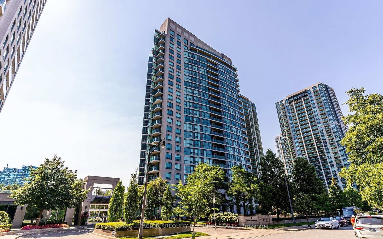 28 Harrison Garden Boulevard, Unit 1812 thumbnail 2