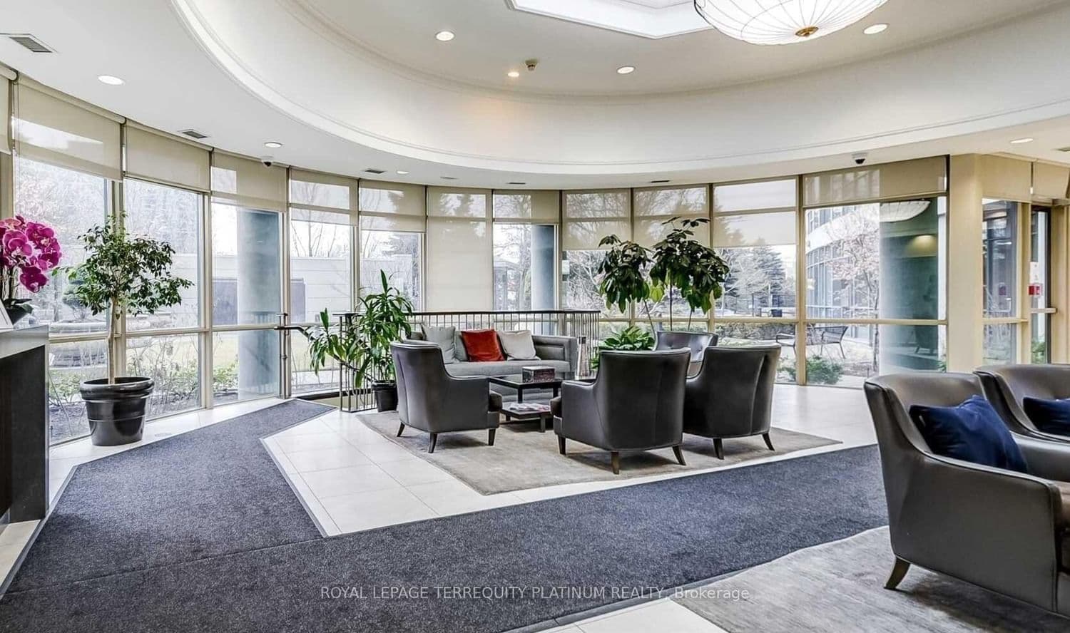 28 Harrison Garden Boulevard, Unit 1812 thumbnail 22