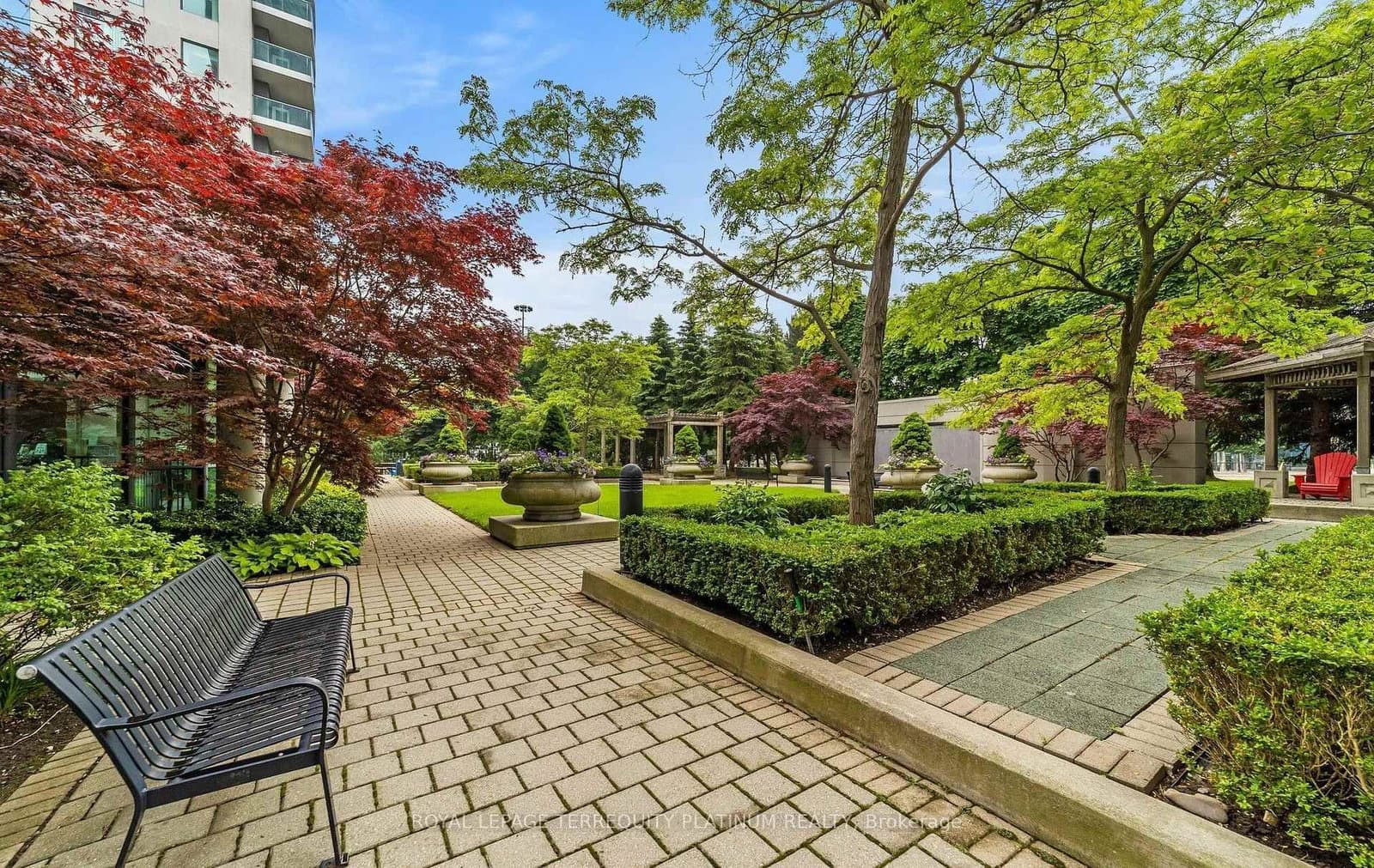 28 Harrison Garden Boulevard, Unit 1812 thumbnail 24
