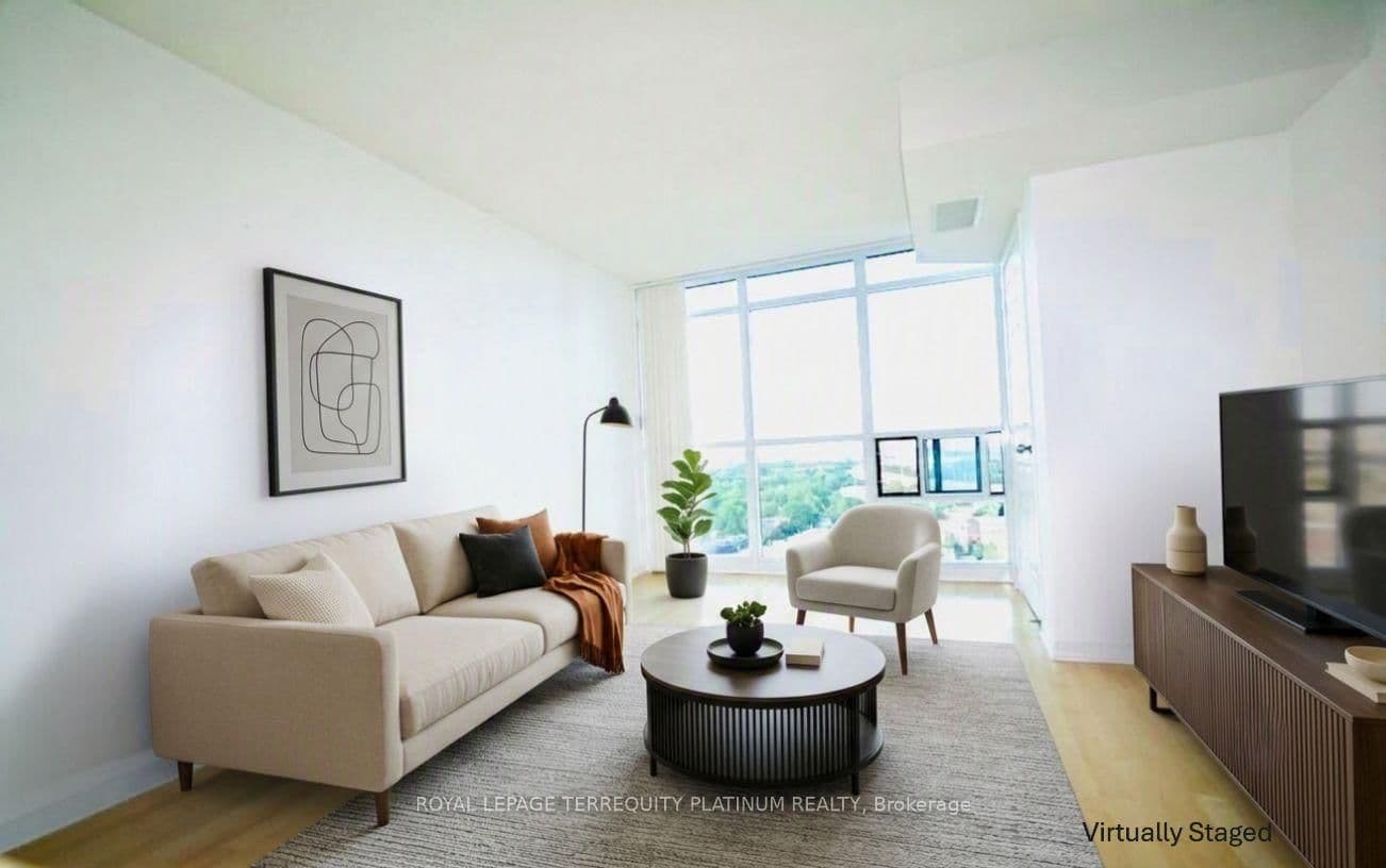 28 Harrison Garden Boulevard, Unit 1812 thumbnail 4