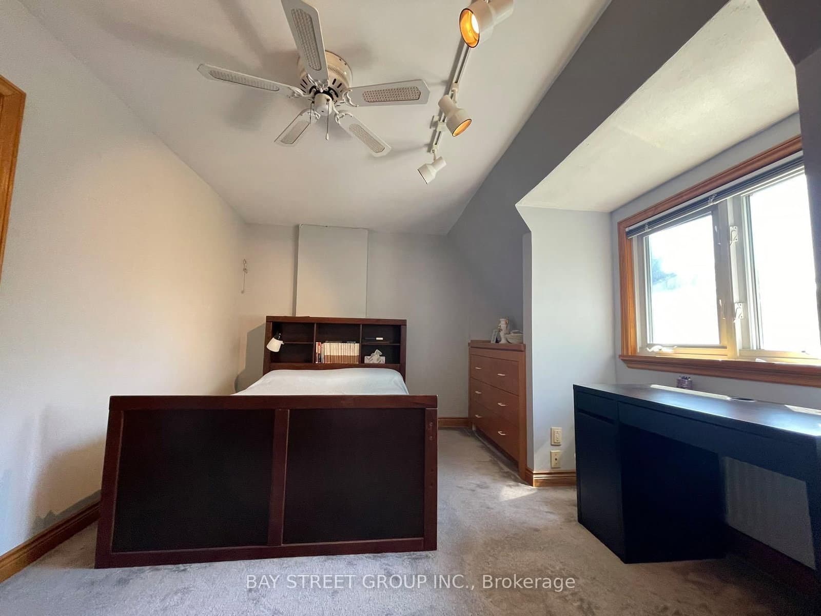 543 Crawford Street thumbnail 12