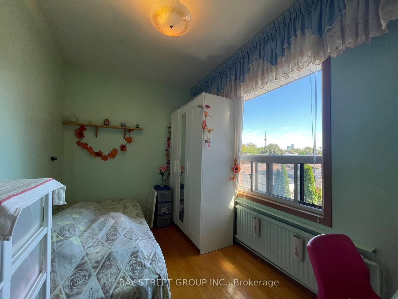 543 Crawford Street thumbnail 9