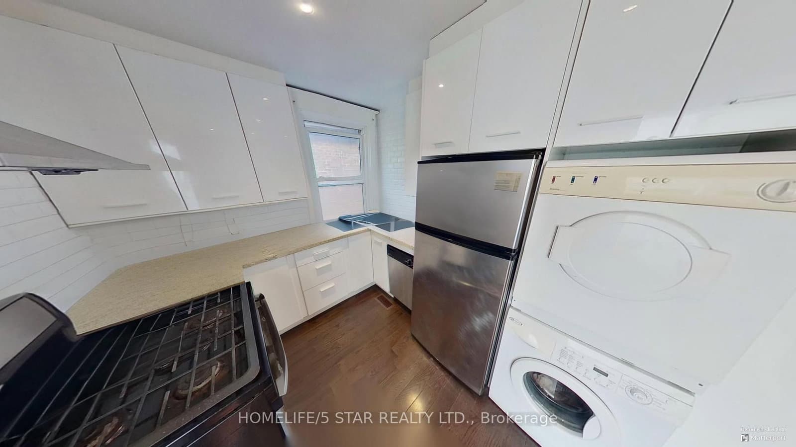 21 Rusholme Park Crescent, Unit Apt 2 thumbnail 3
