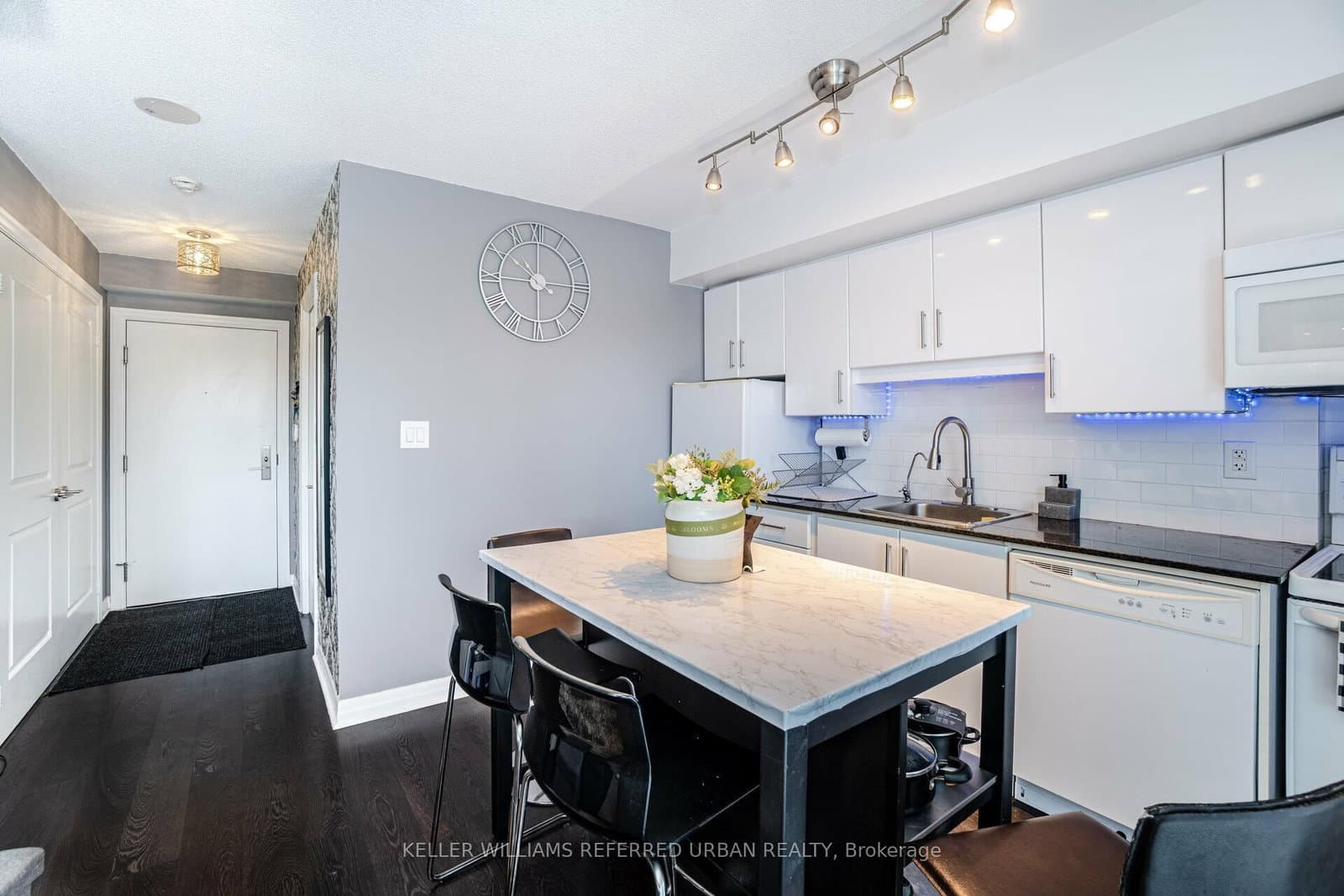 2035 Sheppard Avenue E, Unit 335 - Image 1