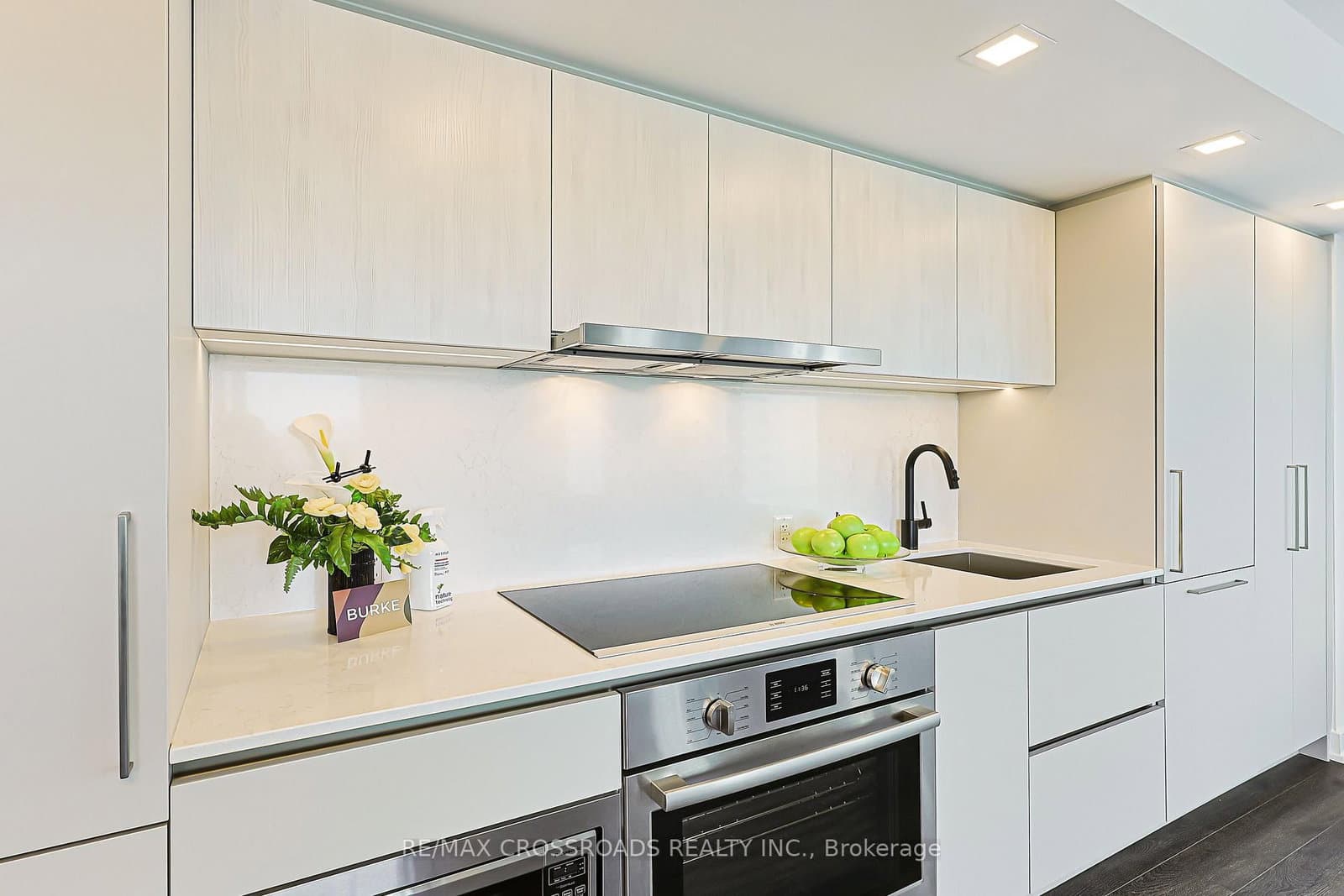 609 Sherbourne Street, Unit 1204 thumbnail 11
