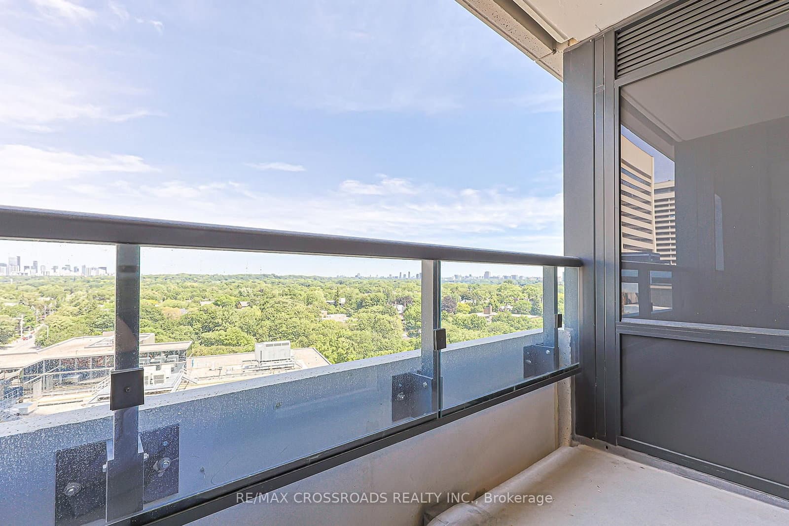 609 Sherbourne Street, Unit 1204 thumbnail 18