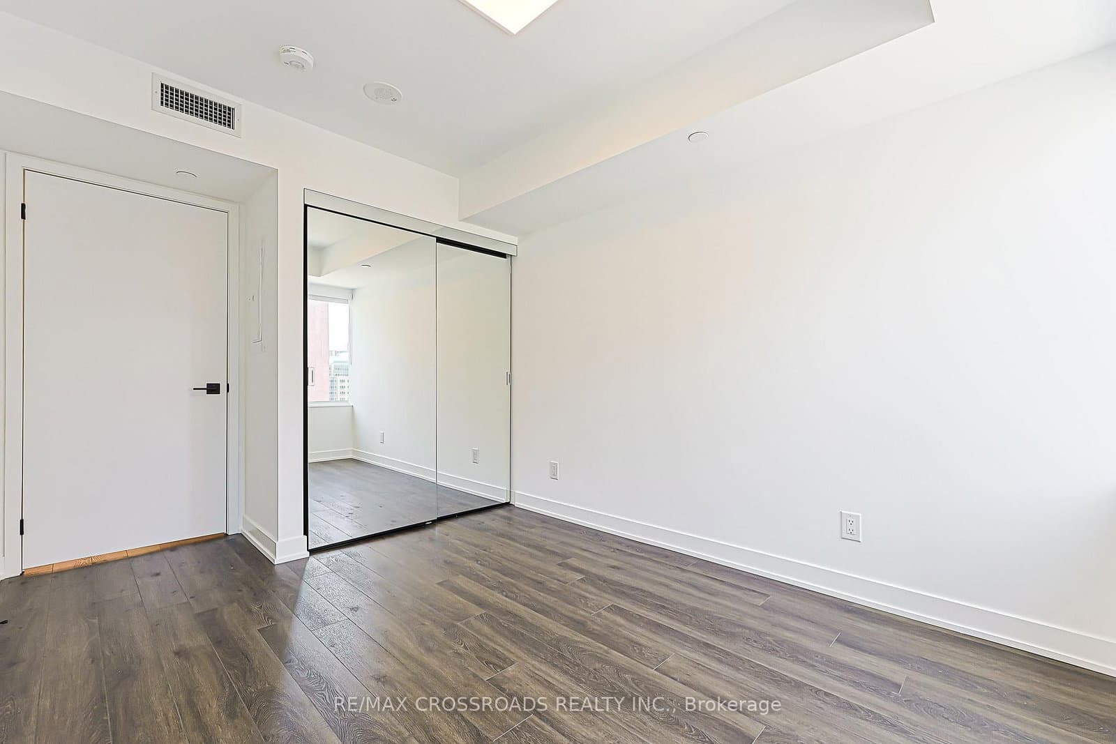 609 Sherbourne Street, Unit 1204 thumbnail 20