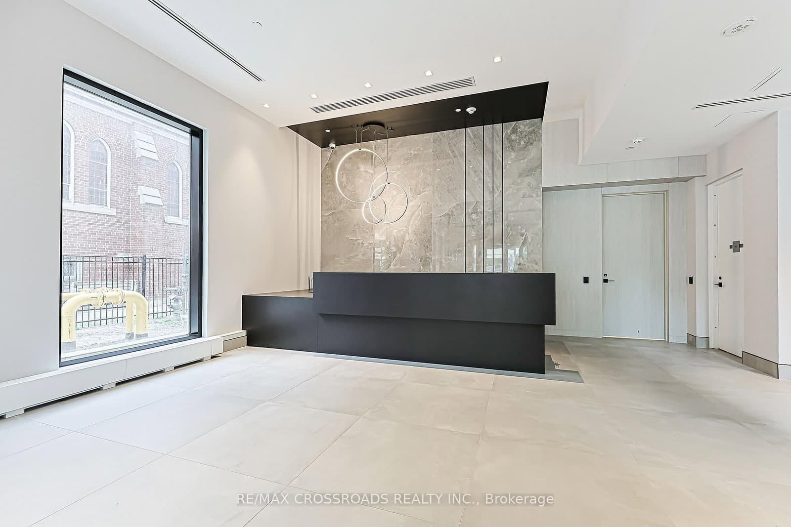 609 Sherbourne Street, Unit 1204 thumbnail 4