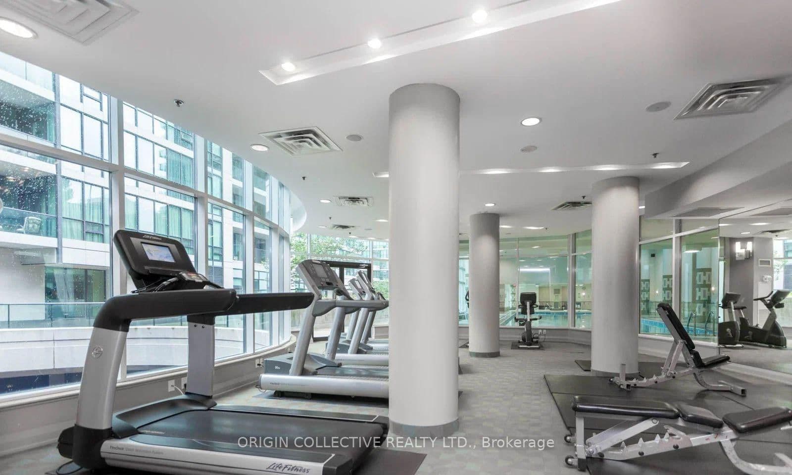 12 Yonge Street, Unit 602 thumbnail 16