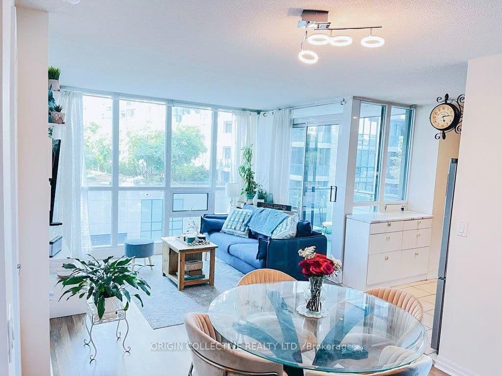 12 Yonge Street, Unit 602 thumbnail 5