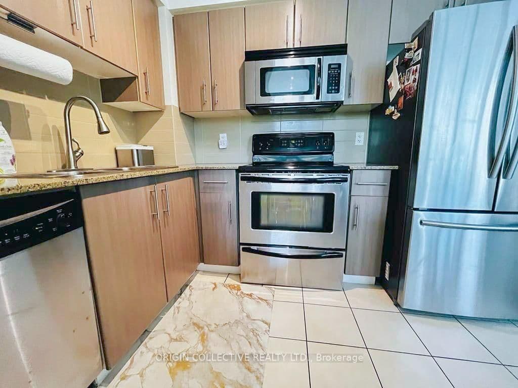 12 Yonge Street, Unit 602 thumbnail 8