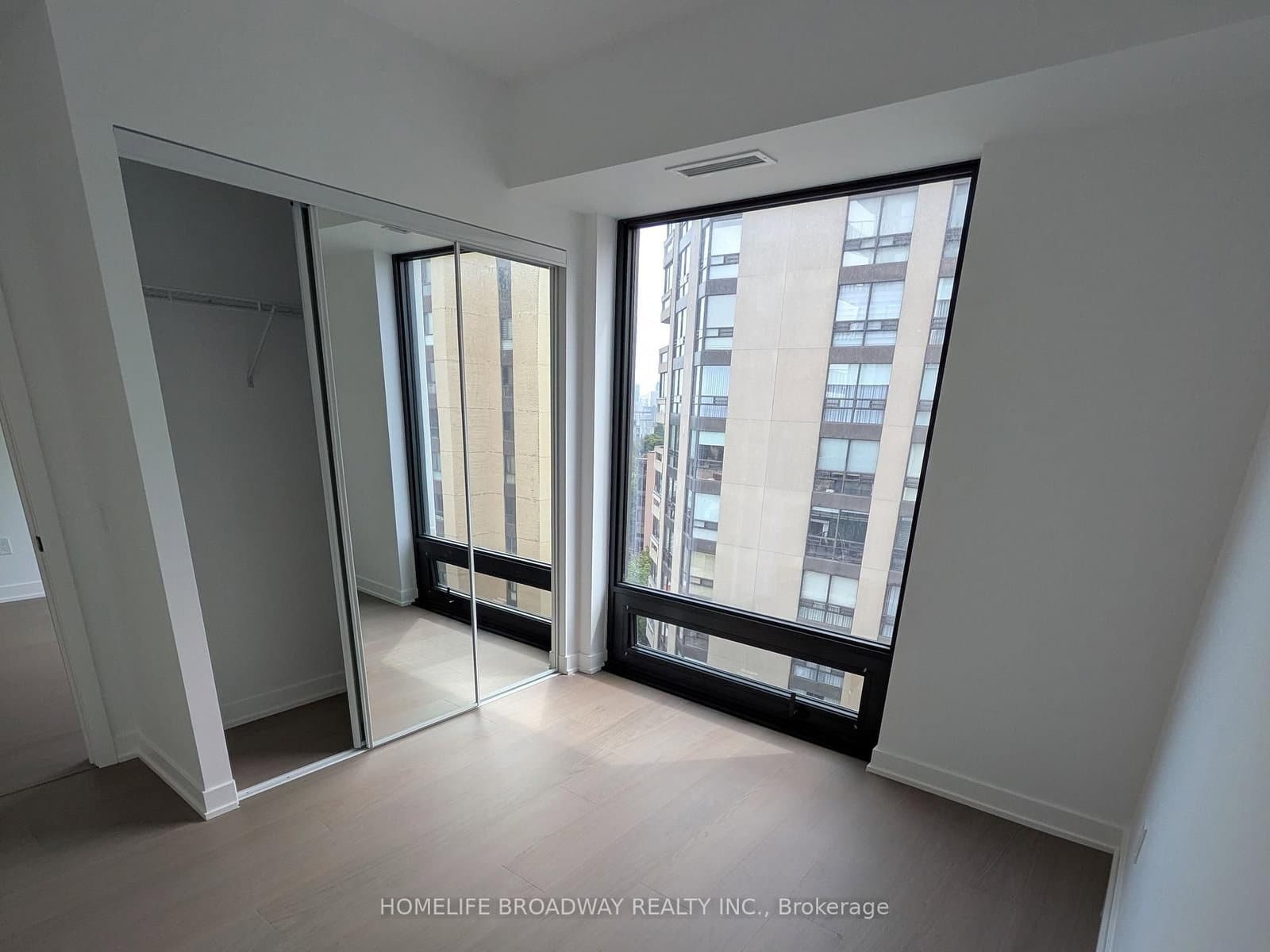 89 Montclair Avenue, Unit 1822 thumbnail 9