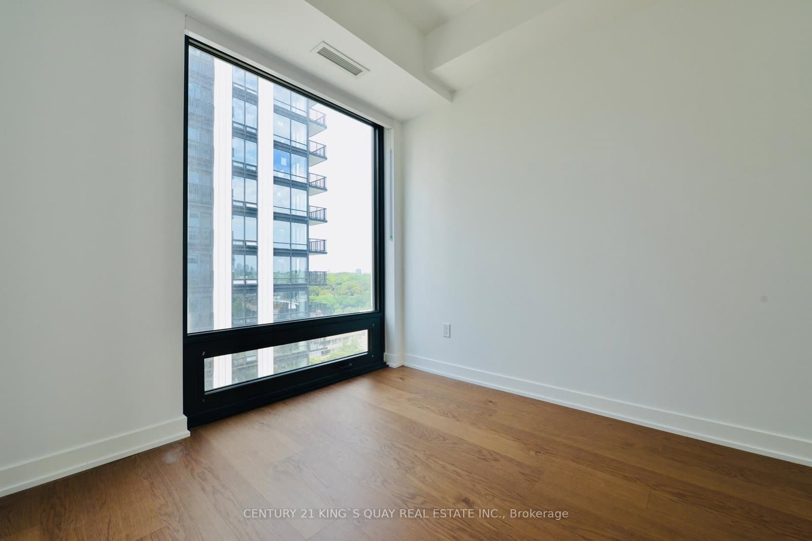 89 Montclair Avenue, Unit 1526 thumbnail 6