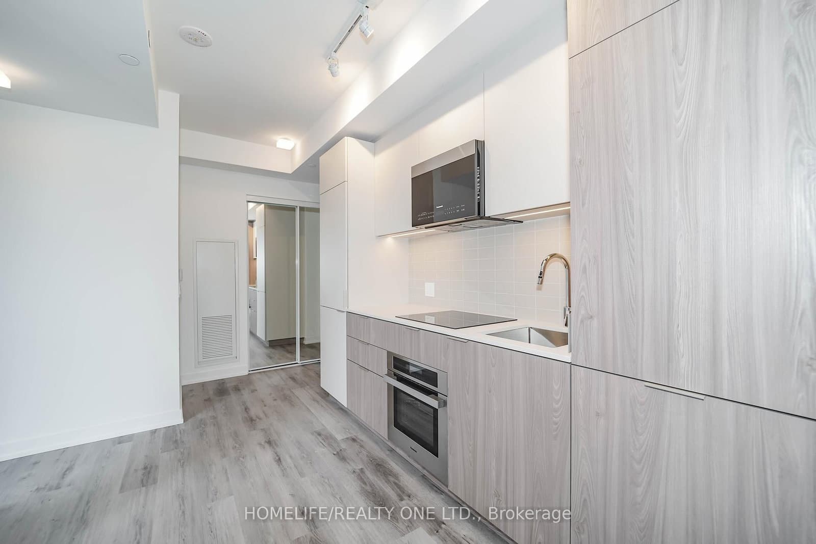 28 Eastern Avenue, Unit 237 thumbnail 9