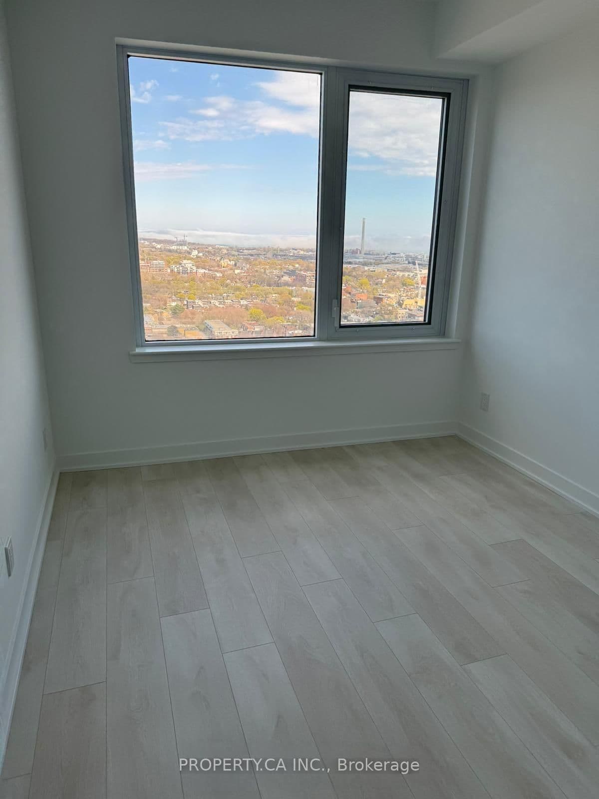 5 Defries Street, Unit 2801 thumbnail 3