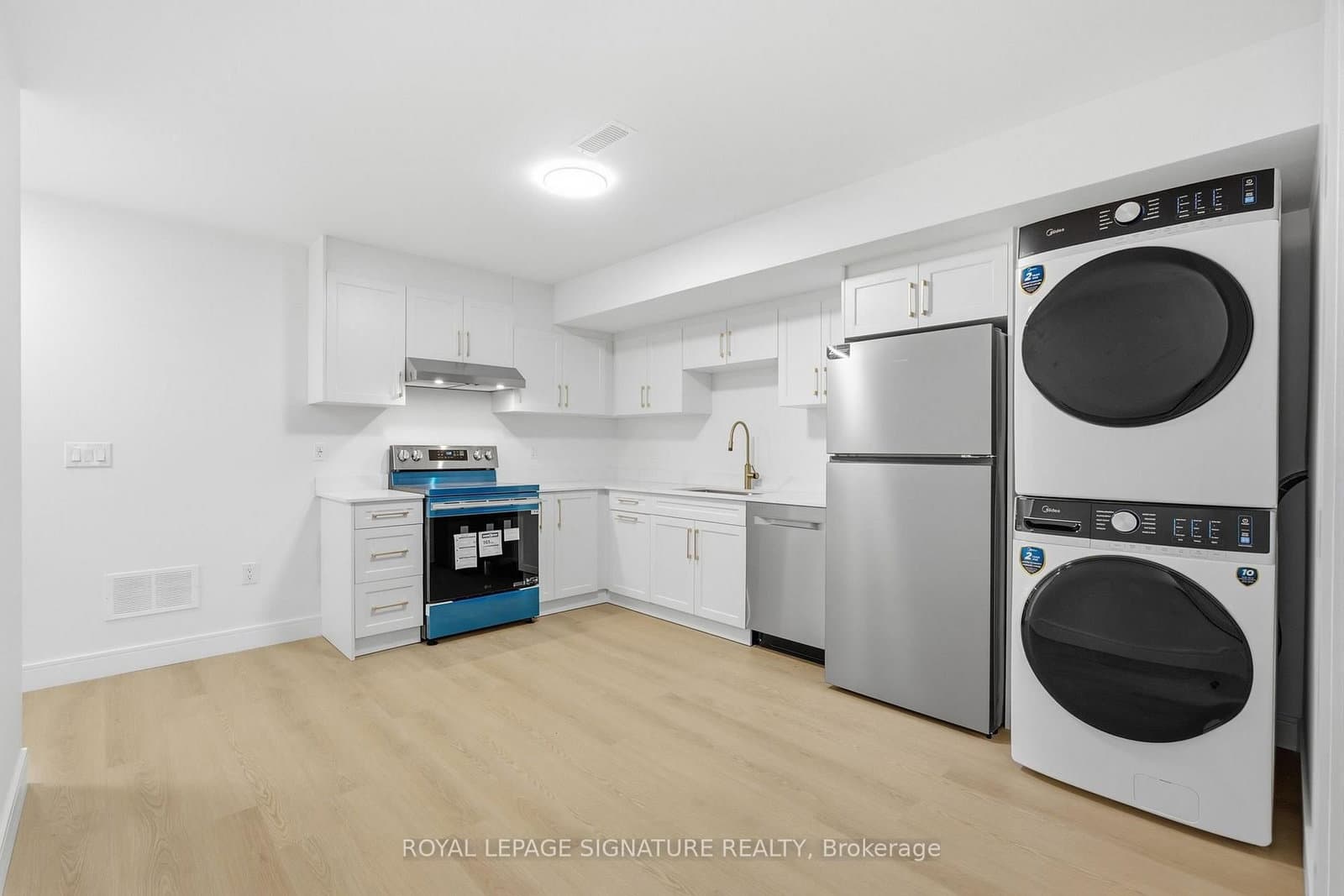 53 Bishop Avenue, Unit 1A thumbnail 2