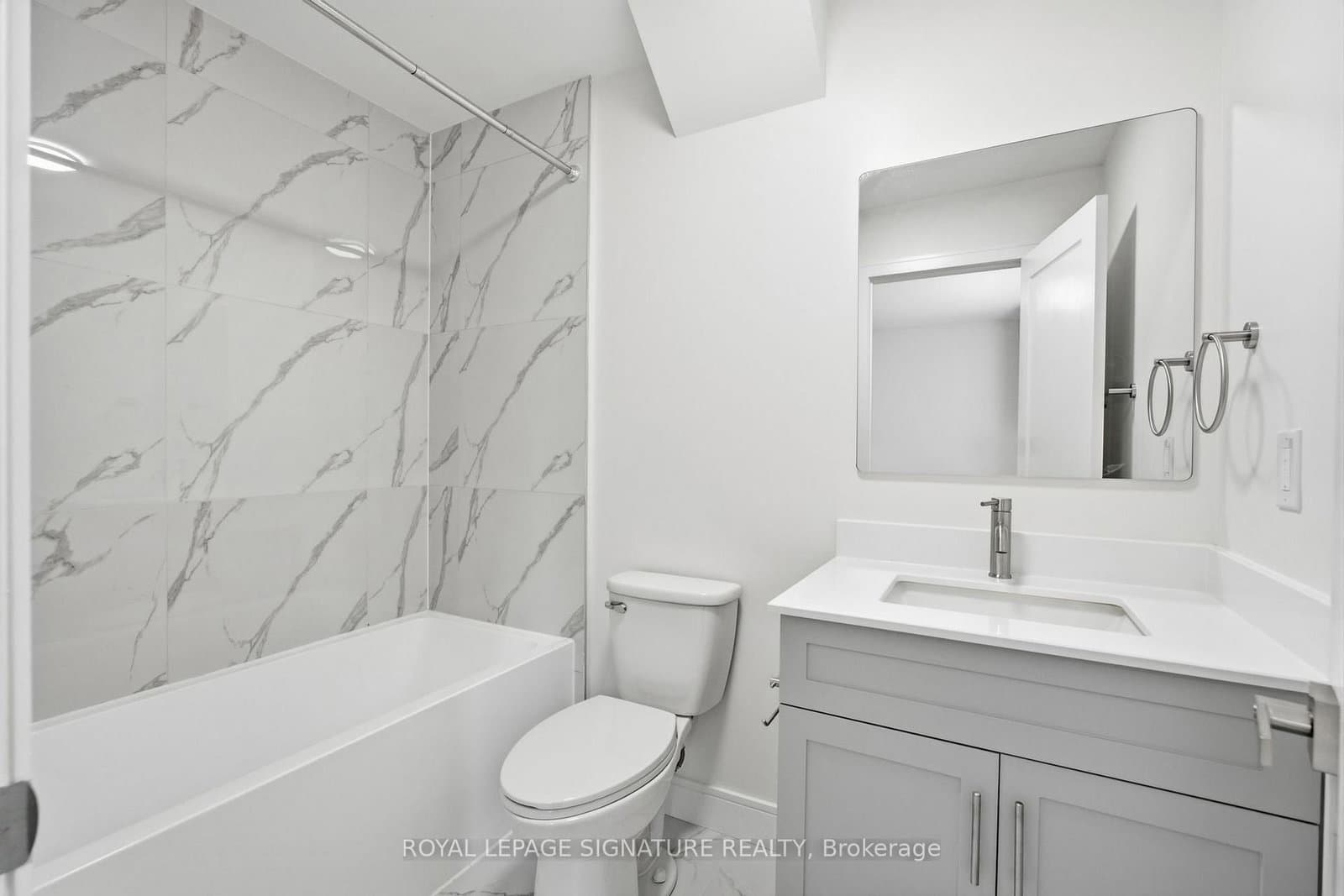 53 Bishop Avenue, Unit 2 thumbnail 12