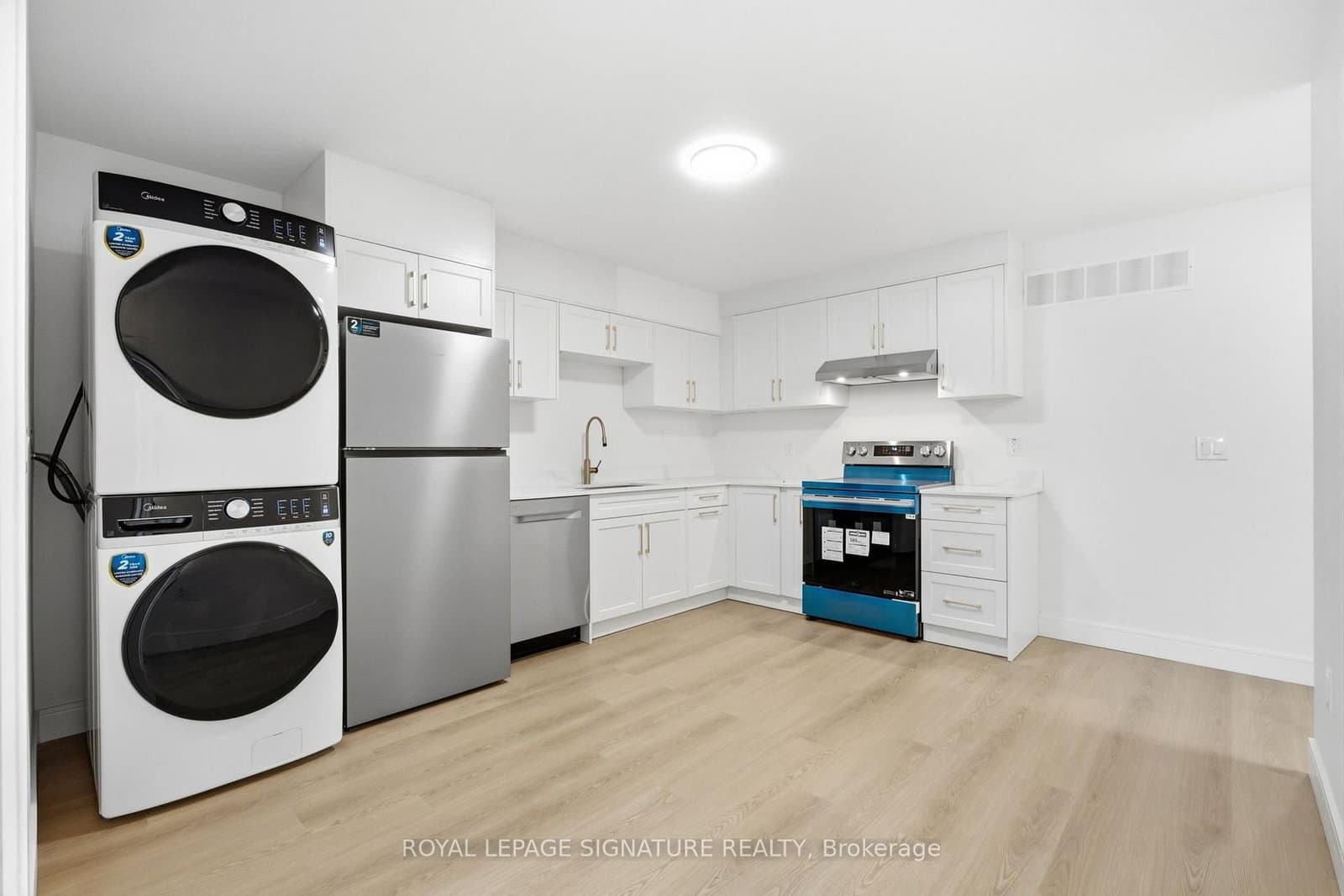 53 Bishop Avenue, Unit 2 thumbnail 2