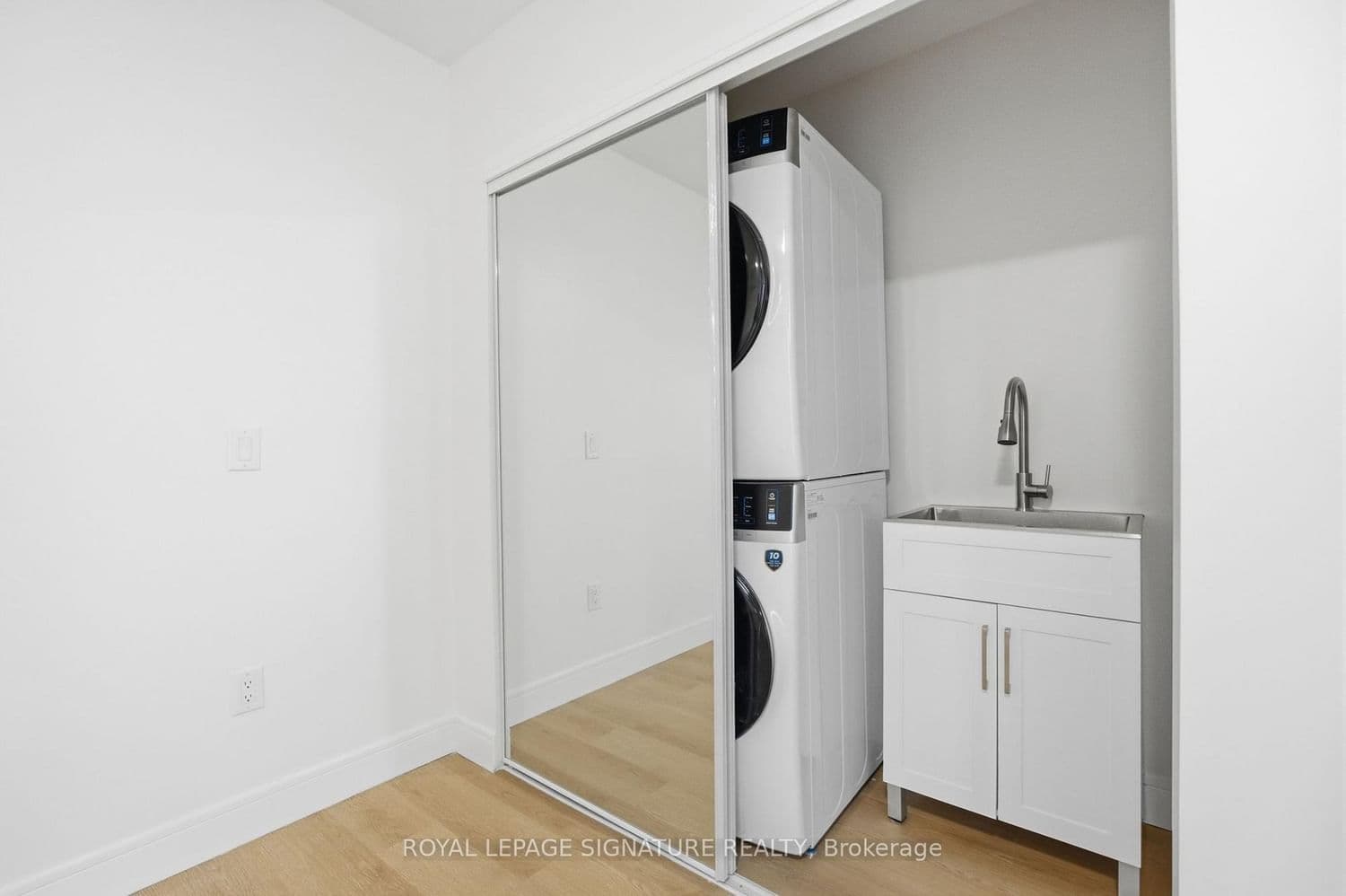 53 Bishop Avenue, Unit 2 thumbnail 25