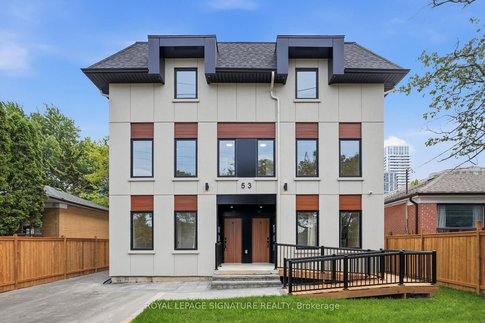 53 Bishop Avenue, Unit 2 thumbnail 37