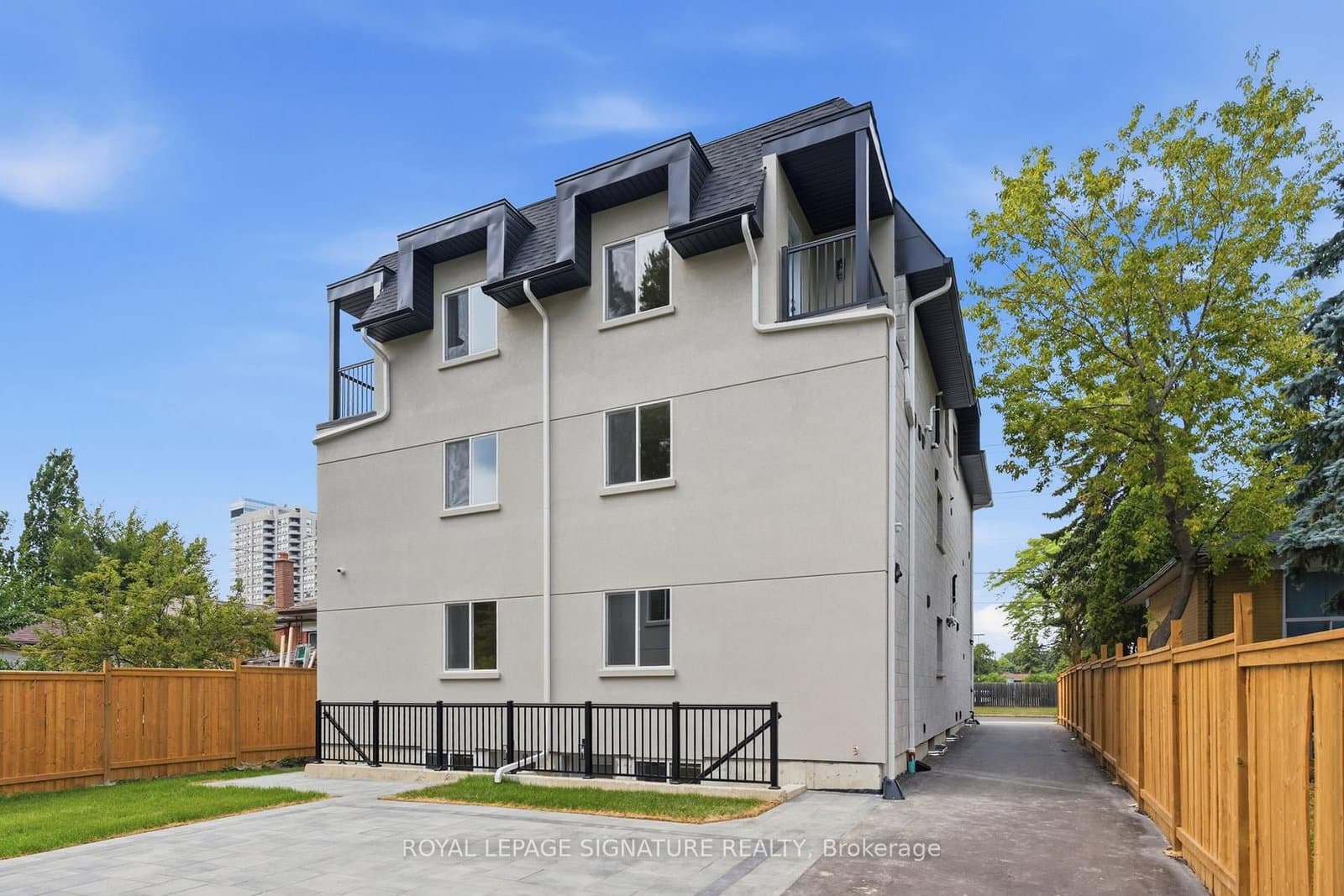 53 Bishop Avenue, Unit 2 thumbnail 39