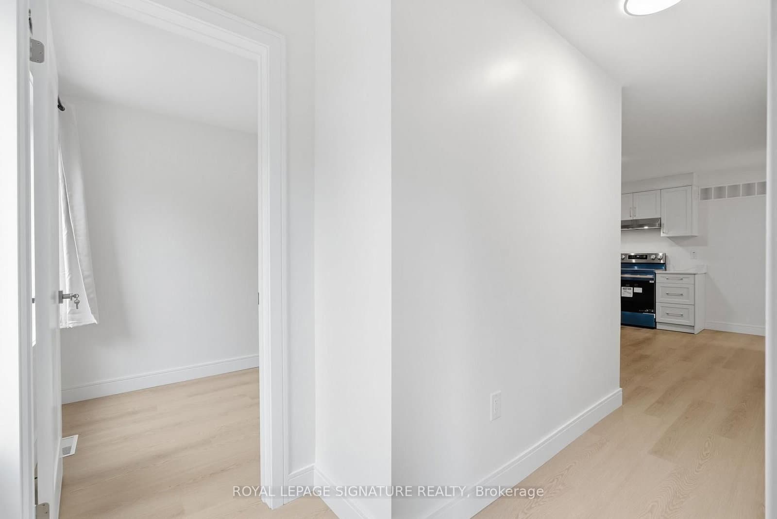 53 Bishop Avenue, Unit 2 thumbnail 4