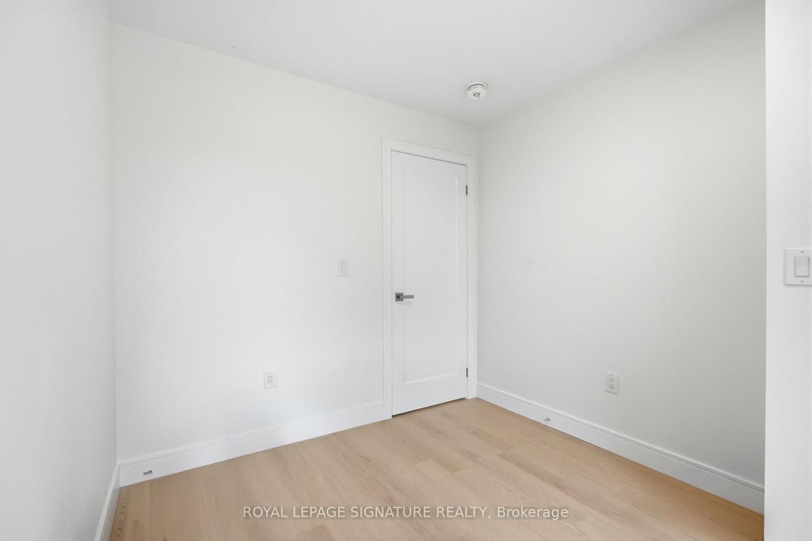 53 Bishop Avenue, Unit 2 thumbnail 5