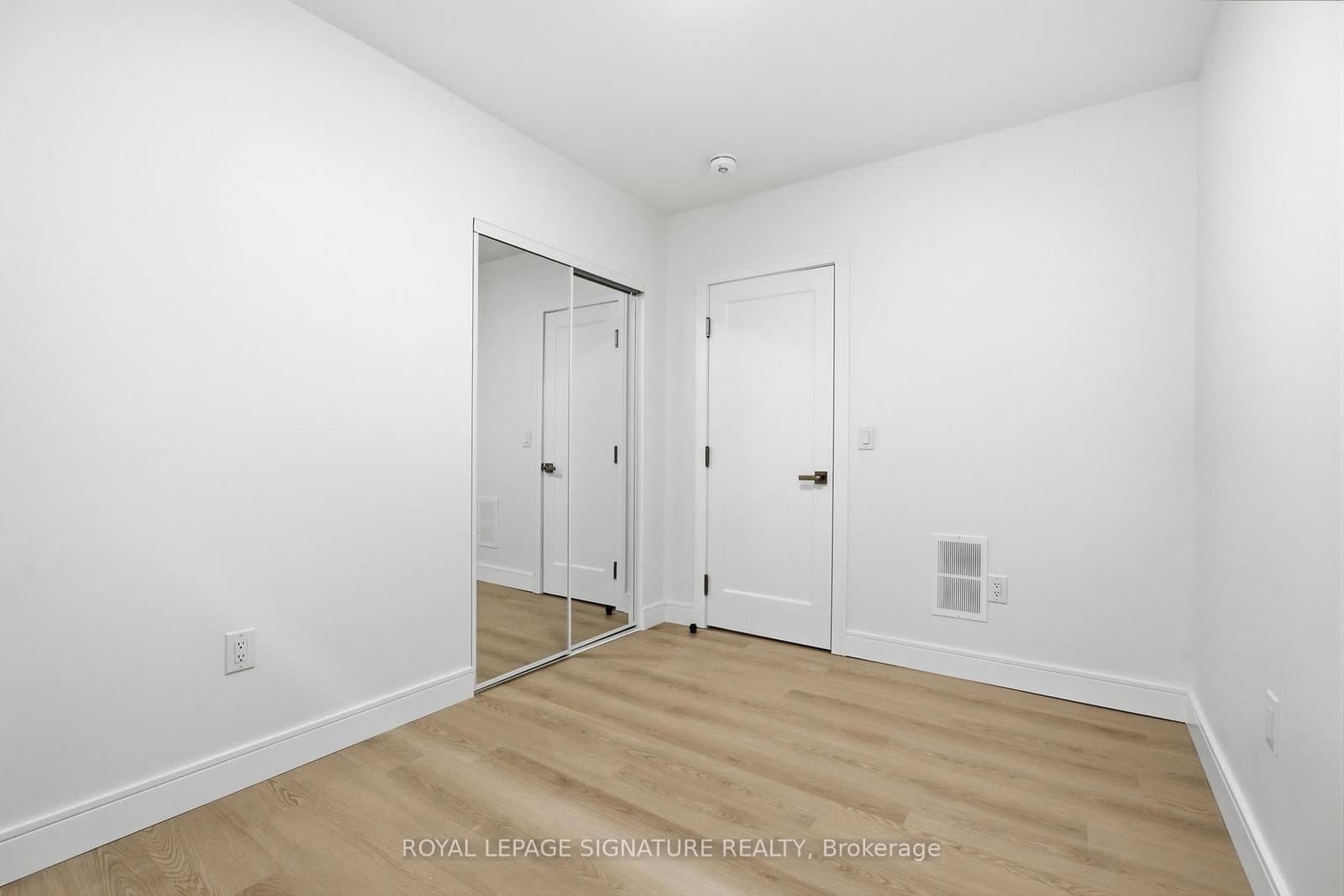 53 Bishop Avenue, Unit 1B thumbnail 15