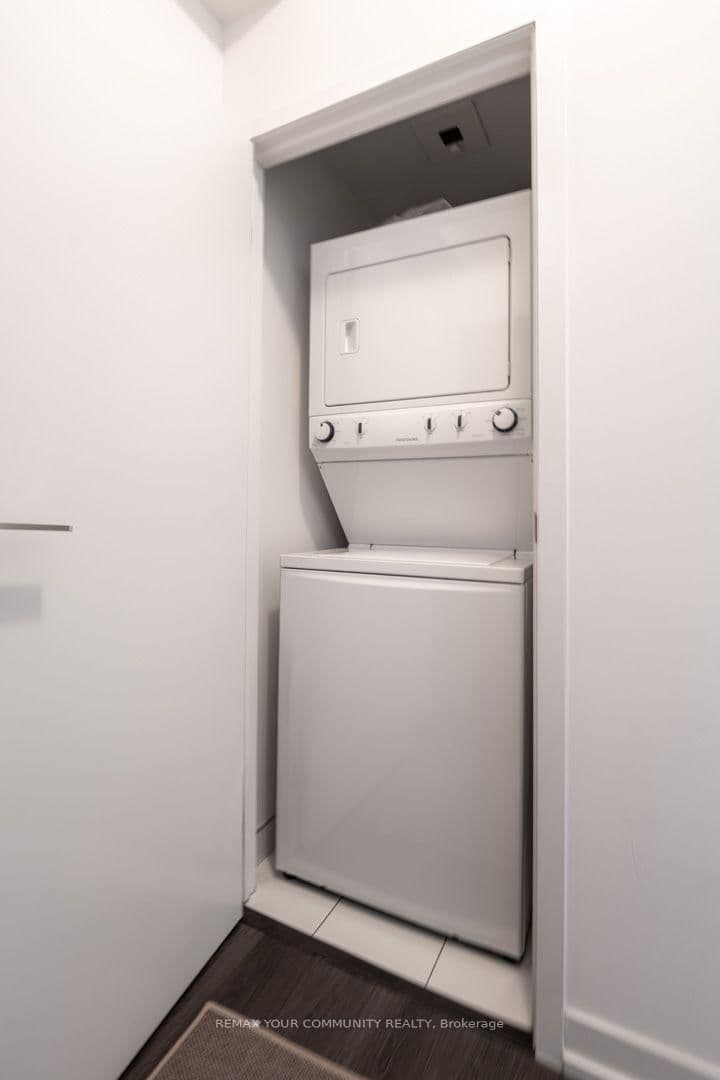 98 Lillian Street, Unit 312 thumbnail 29