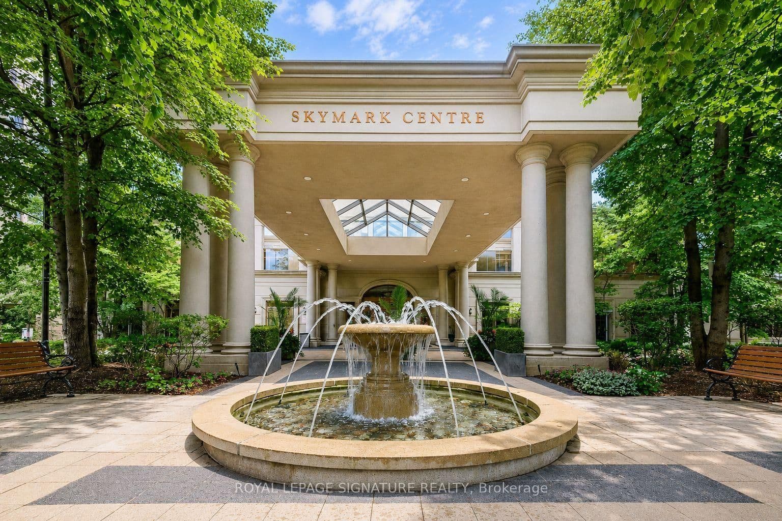 #323 - 80 Harrison Garden Boulevard