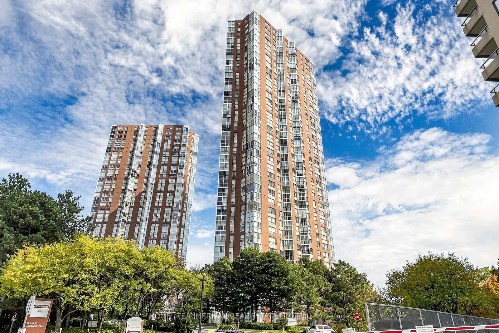5 Concorde Place, Unit 3302 thumbnail 2