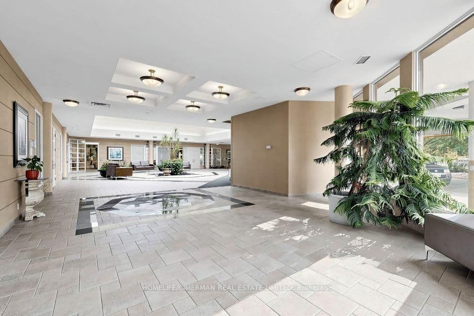 5 Concorde Place, Unit 3302 thumbnail 40