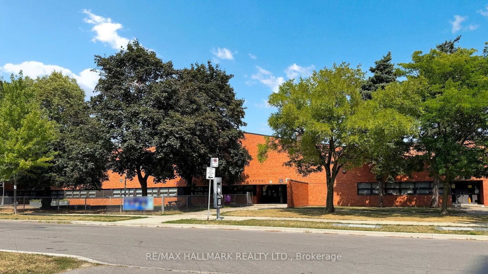 20 Forest Manor Road, Unit 907 thumbnail 32