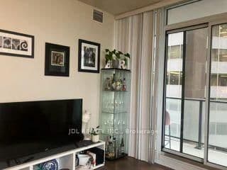 426 University Avenue, Unit 2703 thumbnail 2